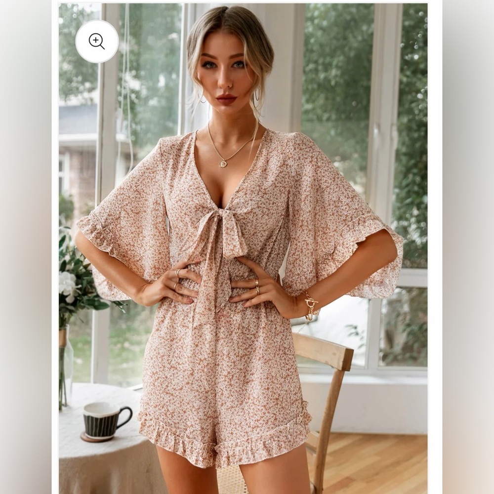 Hyfve Floral Bell Sleeve Tie-Front Romper size Large